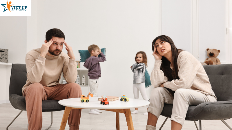 Ba mẹ hay mắc những sai lầm cơ bản trong quá trình dạy con