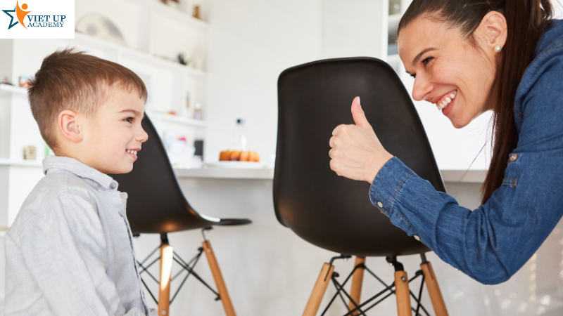 Khi khen con đúng cách sẽ có rất nhiều lợi ích